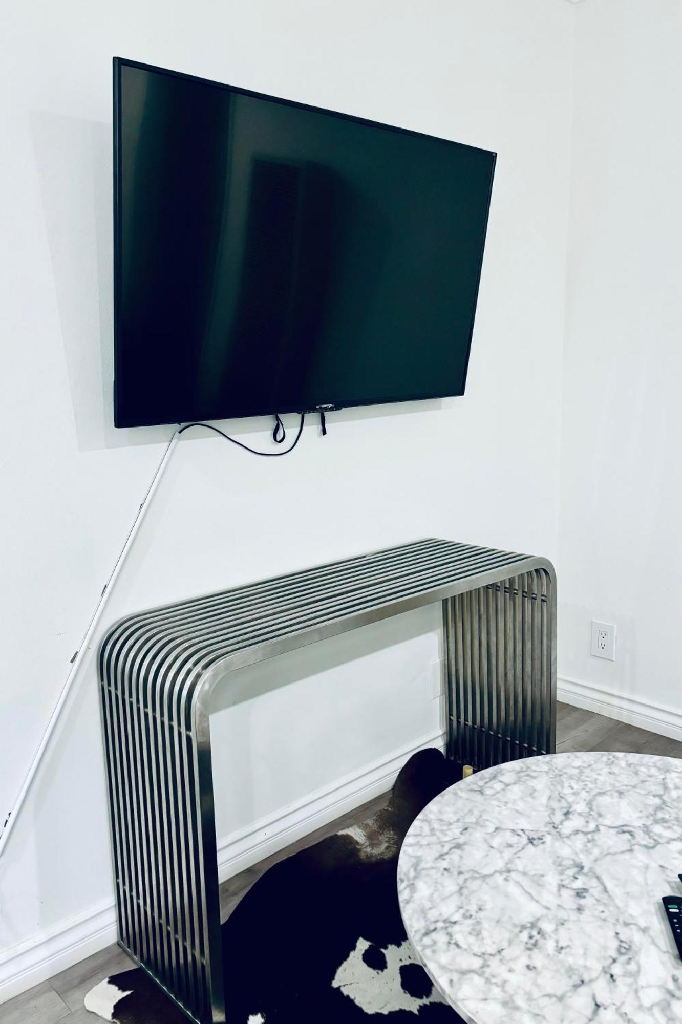 Century City Condo By Westfields 로스앤젤레스 외부 사진